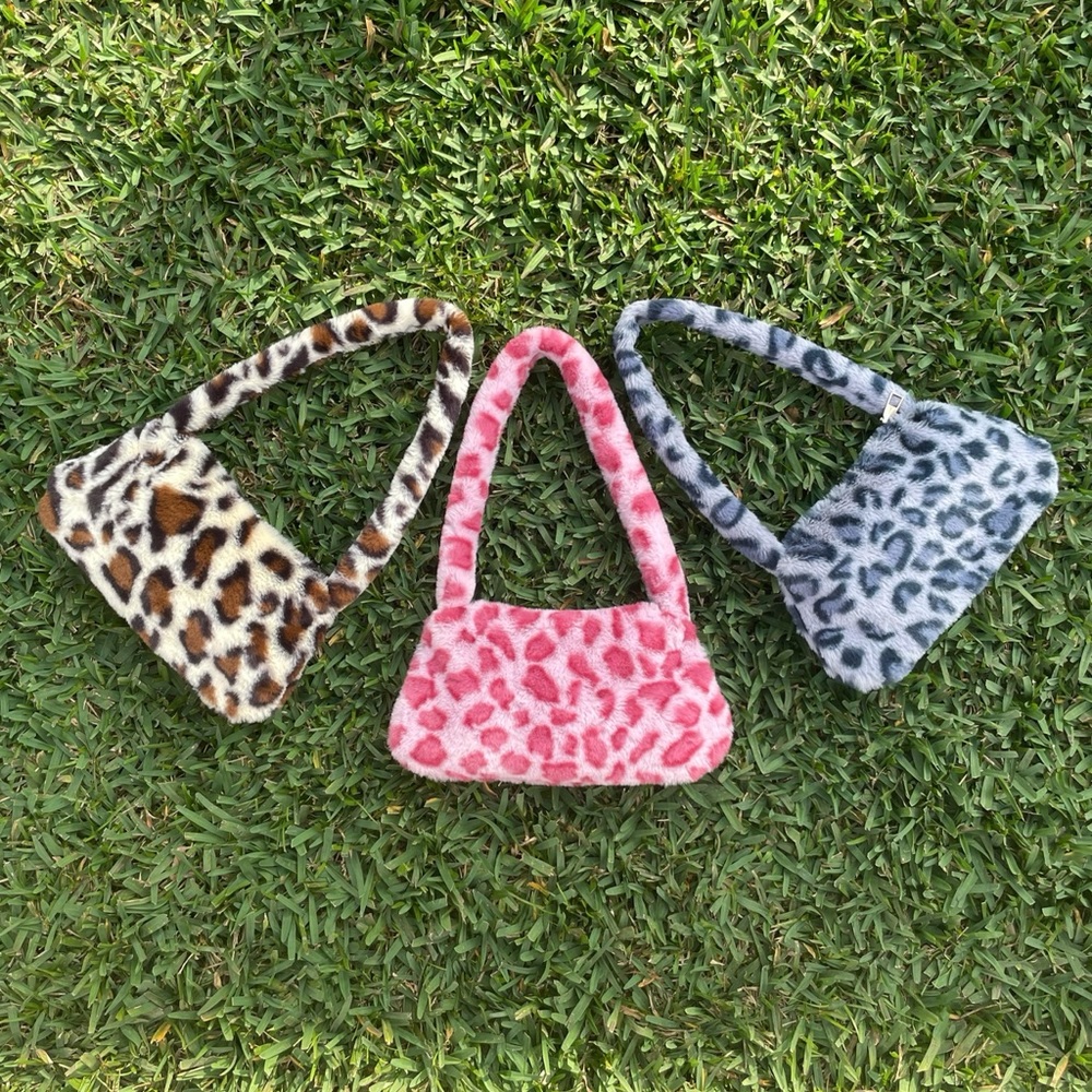 “Cheetah Girls” Fluffy Baguette